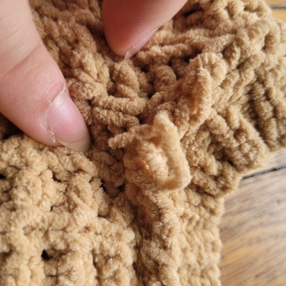 Knitted Sweater 🧶 - Picture 8 of 10